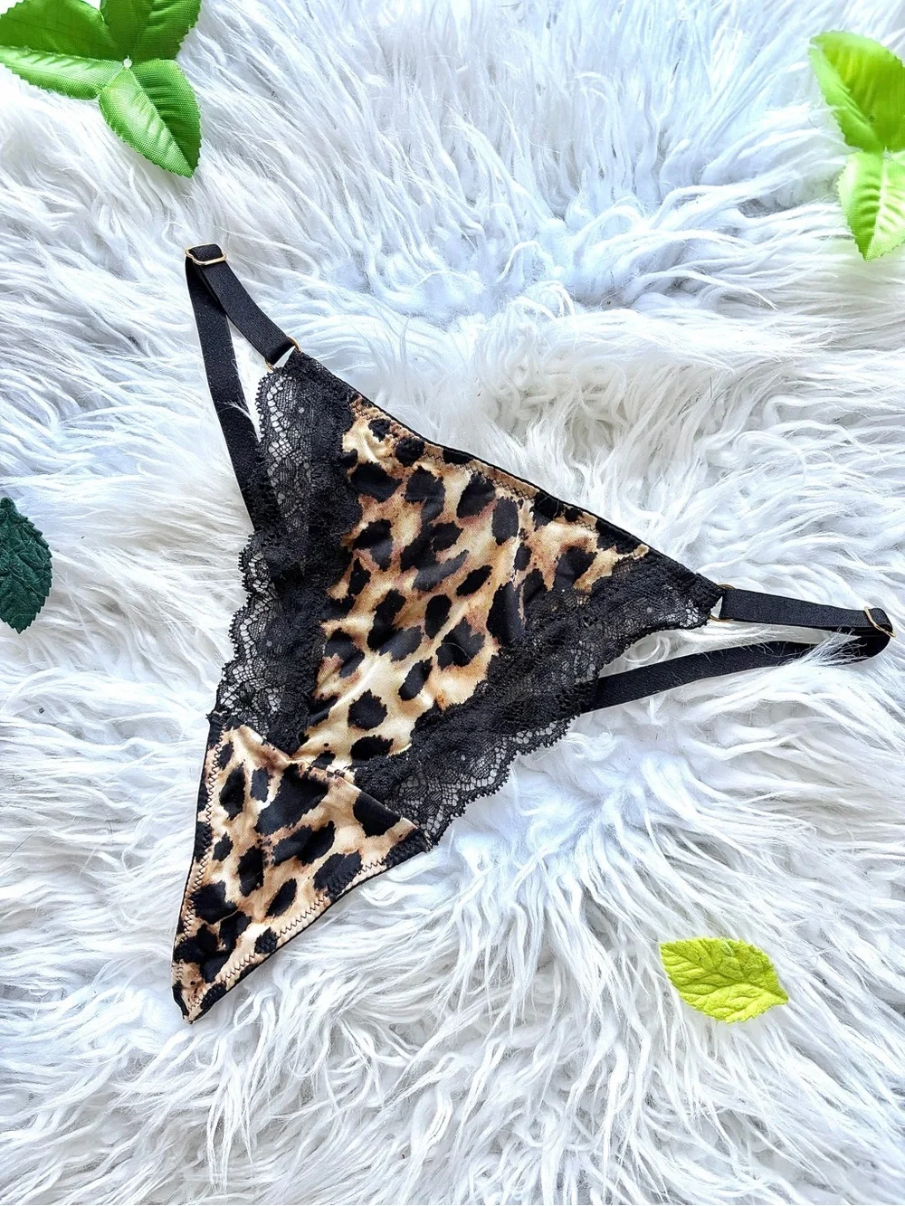 Victoria’s Secret V-String Animal Print Lace Thong
